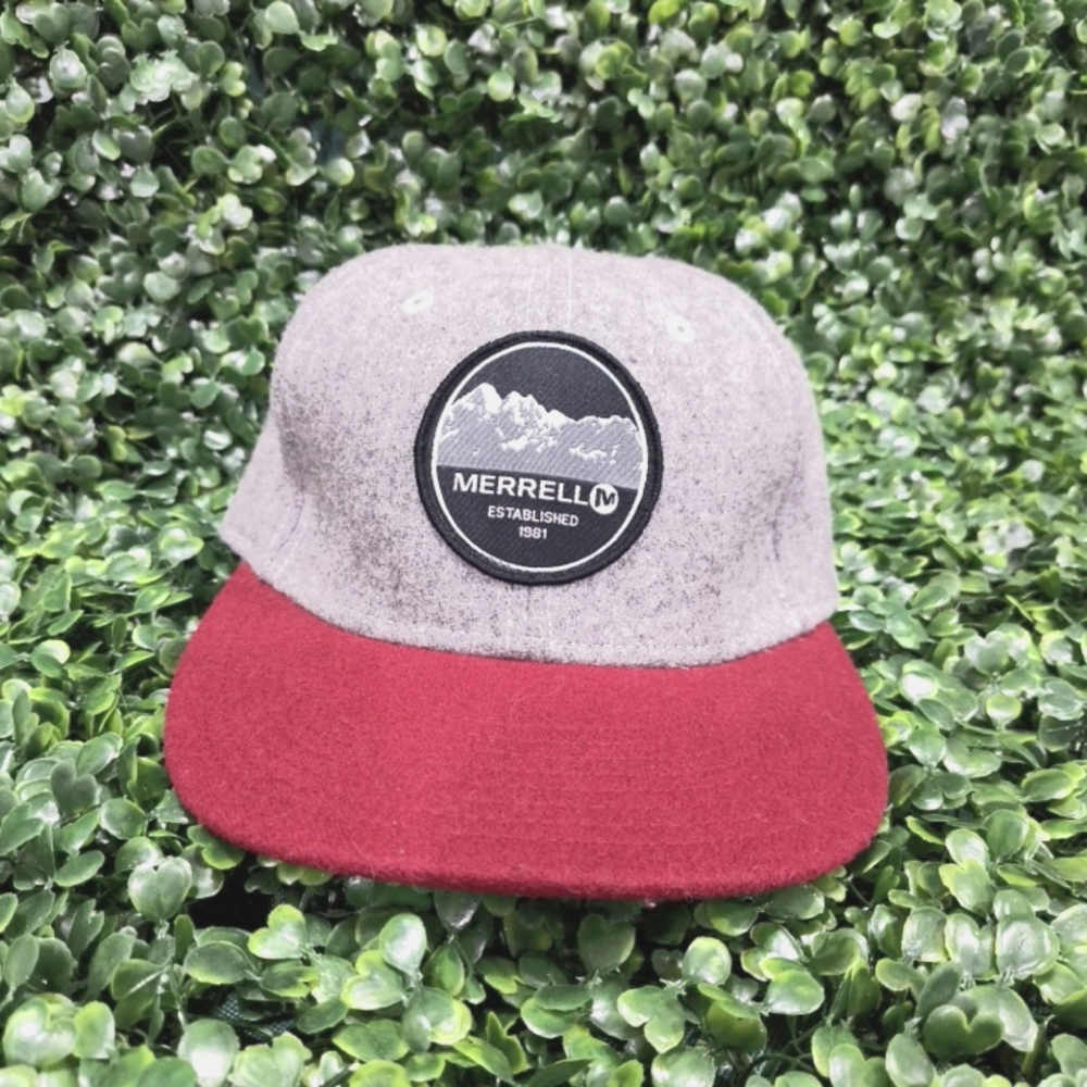 Merrell Men's Aston Wool Cap‎ Hat S/M Fitted gray/maroon